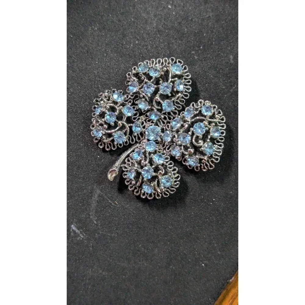 Vintage Rhinestone Clover Brooch Pin -‎ Silver Tone Blue Gems Luck & Sparkle!